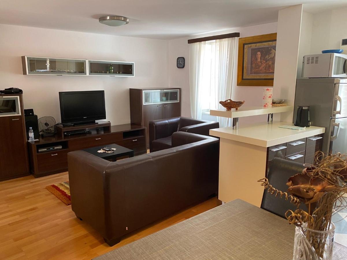 Apartment Jimmy - Luxury 65M2 Two Bedrooms Aprtmnt Dubrovnik Exteriör bild
